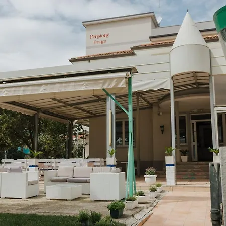 Franca Hotel *